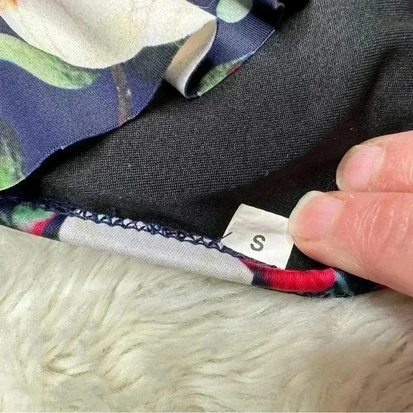 Cupshe Ruffled Bikini  Set Floral Blue / White / Pink Size Small - Picture 3 of 16